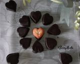 A picture of step 7 of Heart & Roses Chocolates.