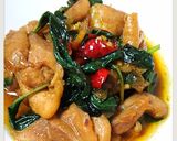 Foto langkah ke 5 dari resep Ayam tumis kemangi.