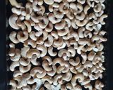Foto langkah ke 3 dari resep Kacang Mede Oven Renyah.