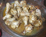 Foto del paso 3 de la receta: Muslitos de pollo jugosos hierbas provenzal con papas cocidas