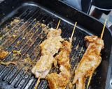 A picture of step 4 of Chicken Suya.
