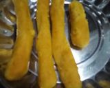 A picture of step 1 of Besan katte recipe.