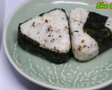 Foto langkah ke 5 dari resep Resep onigiri tanpa beras jepang.