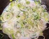 Foto del paso 2 de la receta: Cuscús con puerro, pimentón y champiñones