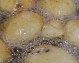 A picture of step 4 of Dahi bhalla.