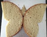 A picture of step 4 of Butterfly Cake.