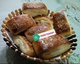A picture of step 7 of Mini Cheese and Sesame Rolls.