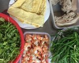 Hình bước làm 4 của món Hành hương cuộn