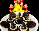 A picture of step 5 of Oreo Biscuit Chocolate Modak.