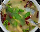 ต้มยำปลาทูสดใบกะเพรา วิธีทำสูตร 5 รูป