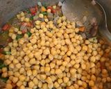 A picture of step 6 of Chickpeas with potatoe.