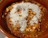 Foto del paso 4 de la receta: Arroz meloso con gambones, calamares y almejas
