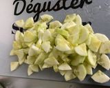 Une image de l'étape 3 de Salade de courgette, concombre, jambon blanc et feta.