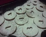Foto del paso 4 de la receta: Masitas de cacao y nueces rellenas de dulce de leche