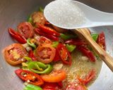 Foto langkah ke 3 dari resep Tumis Cabe Ikan Asin.