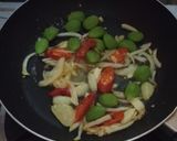 Foto langkah ke 2 dari resep Telur Ceplok Saus inggris.