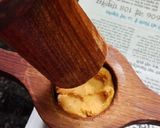 A picture of step 3 of Chakli.