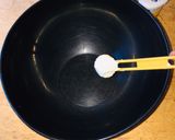 A picture of step 1 of Pαncαkє 🥞.