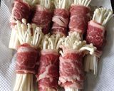 A picture of step 1 of Enoki Roll.