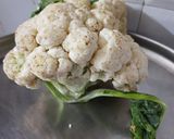 A picture of step 1 of Thai Fried Cauliflower.