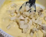 Foto langkah ke 3 dari resep Custard banana puff.
