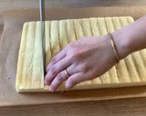 Hình bước làm 9 của món Cách làm bánh bông lan cuộn đơn giản tại nhà | Swiss Roll Cake | Ở NHÀ CÙNG KIM