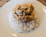 Mogyoróvajas tejszínes csirkemell főtt petrezselymes rizzsel recept fázis 7 fotója
