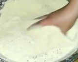 A picture of step 2 of Ramazan Special bhaliyain or pakorian.