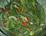 Foto langkah ke 5 dari resep Tumis Sayur Daun Labu Siam.