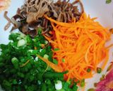 Hình bước làm 2 của món Chả giò ram