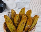 Foto langkah ke 8 dari resep Cranberry Green Tea Biscotti.