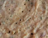 मूंग दाल चीला (वेजिटेरियन ऑमलेट)(moongdal chilla recipe in hindi) रेसिपी चरण 3 फोटो