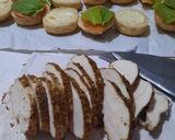 Foto del paso 6 de la receta: Pancitos caseros rendidores con pollo
