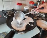A picture of step 5 of Neer Dosa.