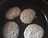 Foto del paso 3 de la receta: Torre de hotcake sin tacc y sin huevo