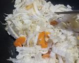 Foto langkah ke 2 dari resep Tumis Sawi Putih + Wortel.