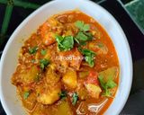 A picture of step 7 of Lau Chingri Curry/Bottlegourd and Prawn curry.