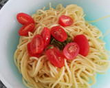 Foto del paso 8 de la receta: Espaguetis con cebolla caramelizada y yema curada