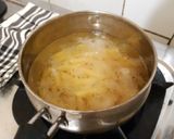 Foto langkah ke 1 dari resep Penne and Cheese.