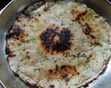 A picture of step 5 of Spicy Rice Roti.
