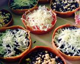Foto langkah ke 7 dari resep Martabak mini bersarang.