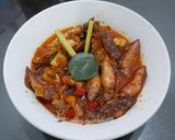 Foto langkah ke 6 dari resep Oseng Cumi Asin Pedas Cabai Merah.