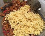 Foto langkah ke 4 dari resep (Week3) Kering Mie Tahu Tempe.