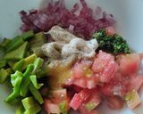 Foto del paso 1 de la receta: Sándwich🥙🥪fresco🌿de Atún🌰🥑🍅