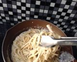 Foto langkah ke 3 dari resep Fettucinne Carbonara.
