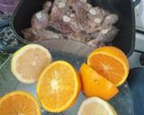 Foto del paso 3 de la receta: Pollo con naranja y limón