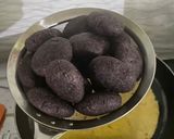 Foto langkah ke 3 dari resep Gemblong Ketan Hitam.