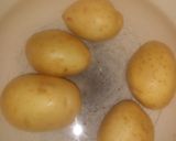 Foto del paso 1 de la receta: Papas en gajos estilo pizzería
