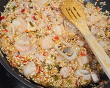Foto del paso 4 de la receta: Arroz meloso de gambitas, calamares y pescadito