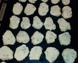 Foto del paso 5 de la receta: Galletas de queso parmesano y aceitunas verdes
